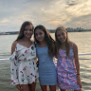 Meet your Posher, Caroline